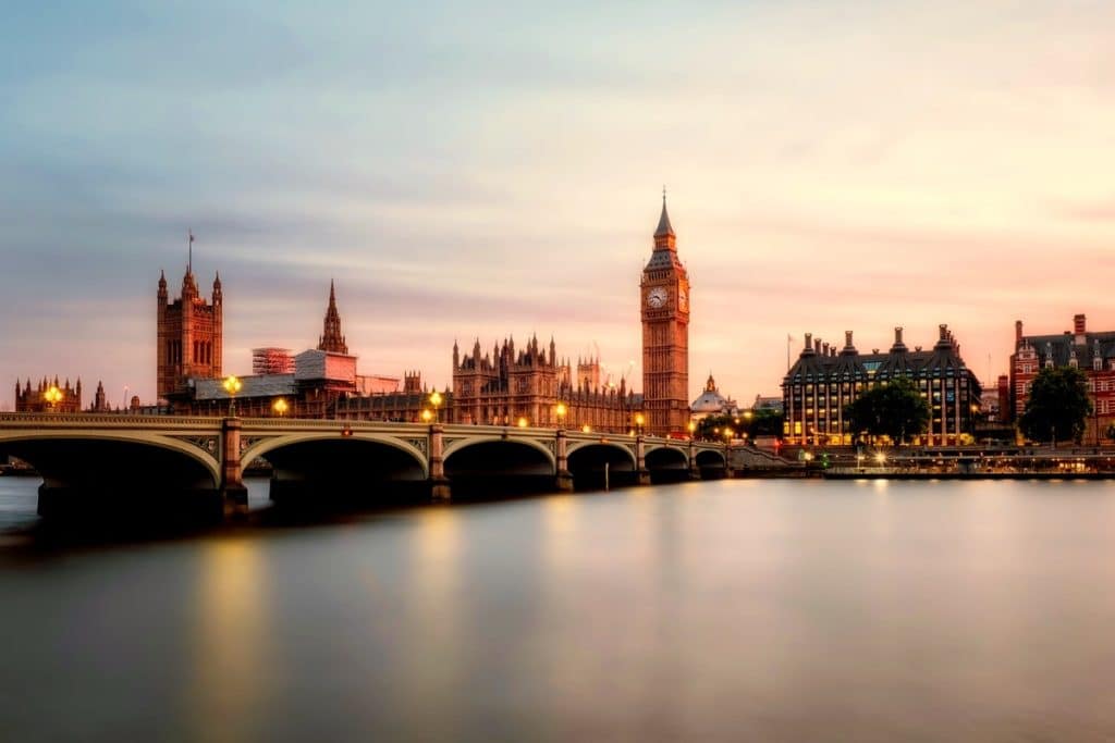 Canada banning all flights from the UK beginning December 20 - Vimarsana News