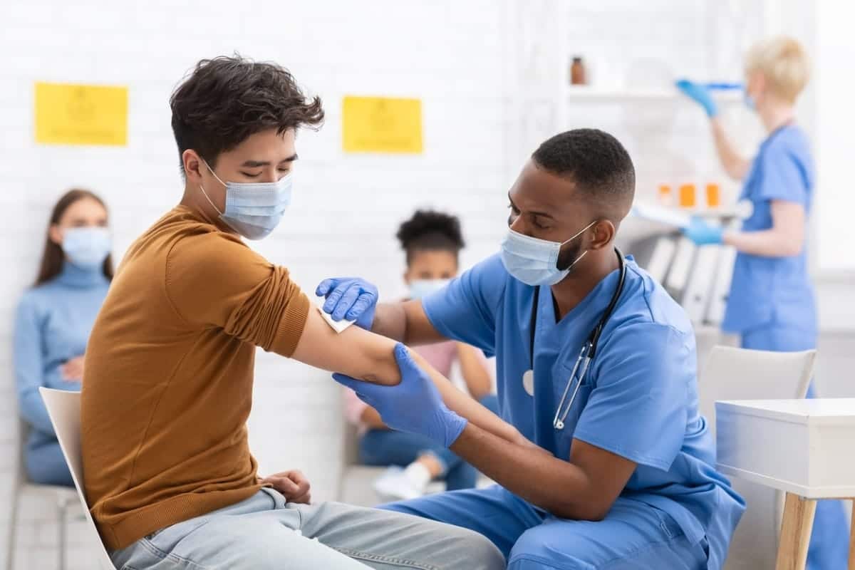 Vacancies in health care jobs at all-time high amid pandemic