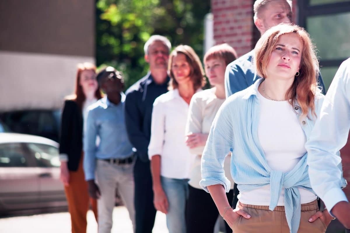As droves of Americans apply for proof of Canadian citizenship, processing times have doubled
