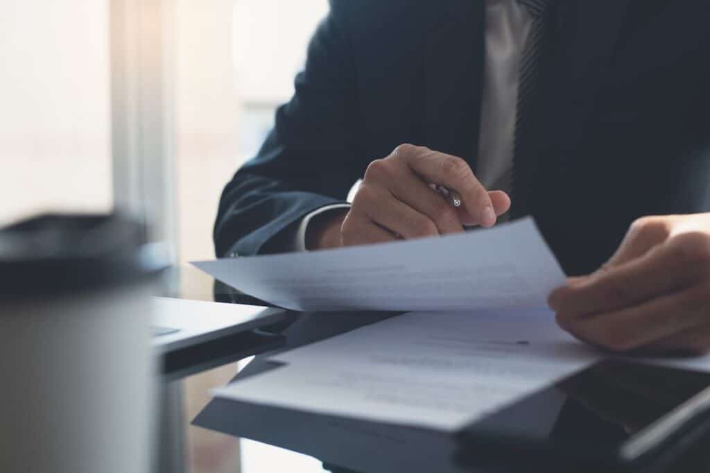 Canadian citizens by descent applying for proof of Canadian citizenship certificates from abroad now have their applications subject only to a minimal completeness check.