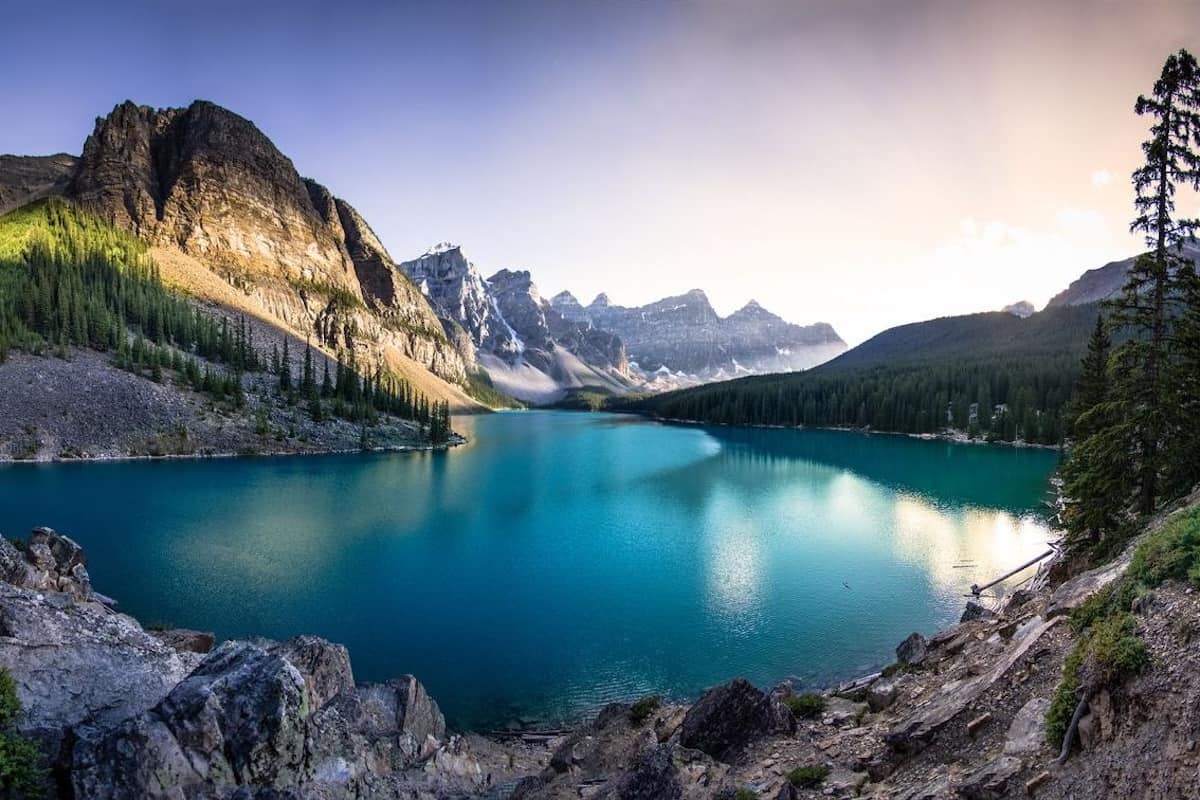 Alberta invites over 1,000 candidates across six selection rounds, targets healthcare, aviation, and tech workers