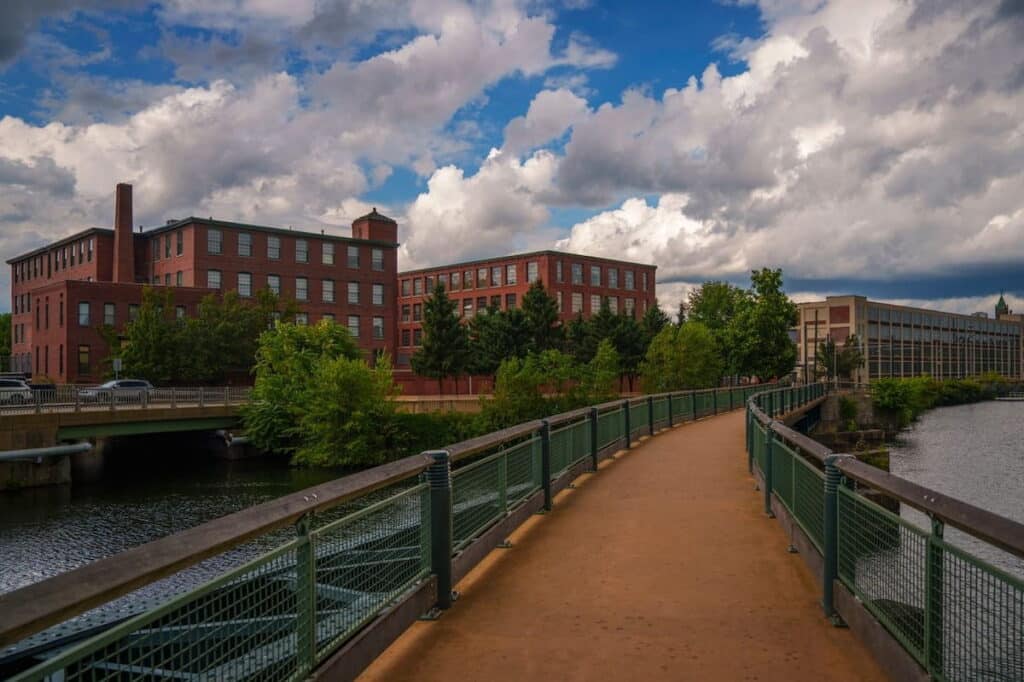 Lowell in Massachusetts was a popular destination for French Canadians looking for work in the 19th century