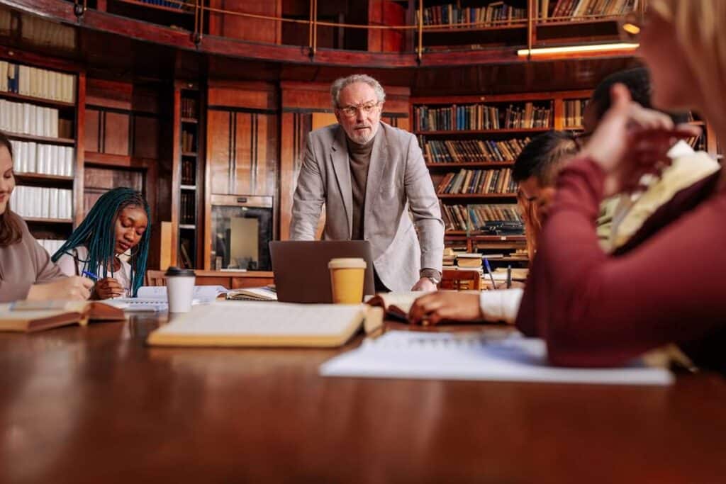 Canada has published the specific criteria needed for authorization to work without a permit as an academic examiner.
