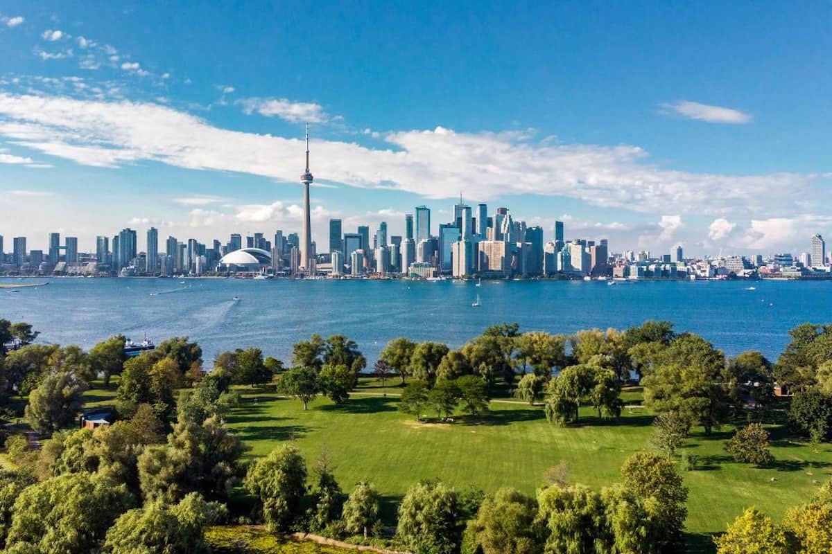 Canada issues 576 provincial nominee Express Entry invitations