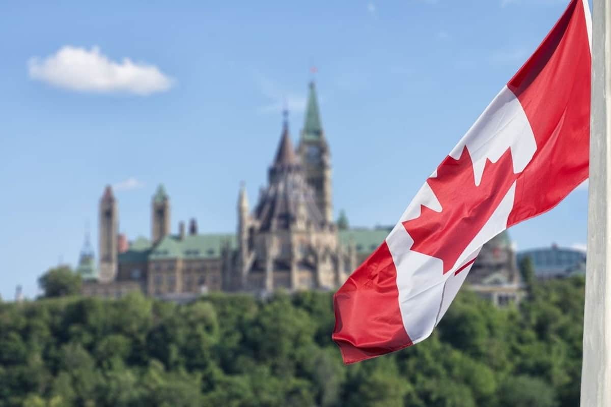 Canada invites 733 provincial nominees to apply for permanent residence